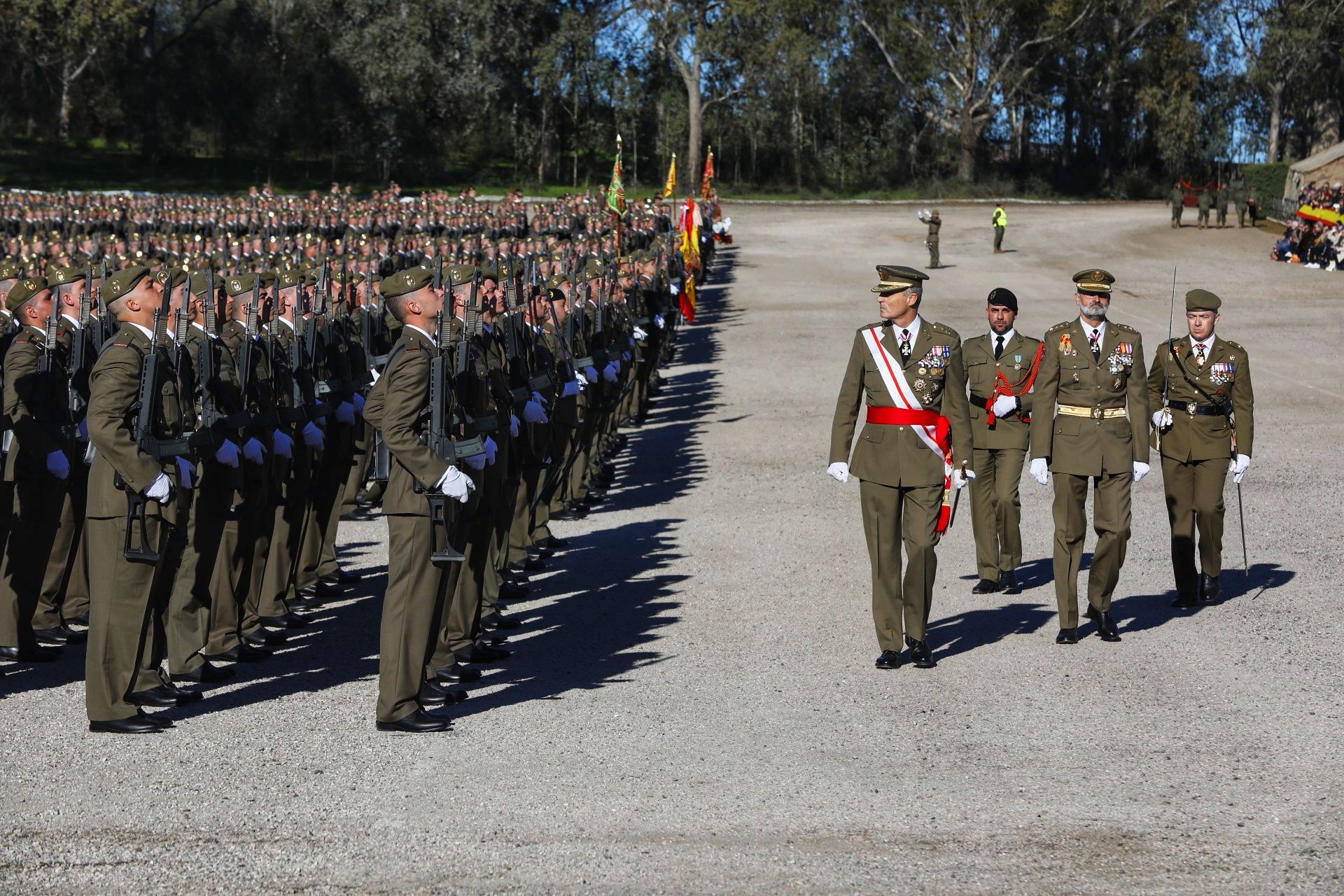 GALERÍA | Las imágenes de una jura de bandera histórica en Cáceres