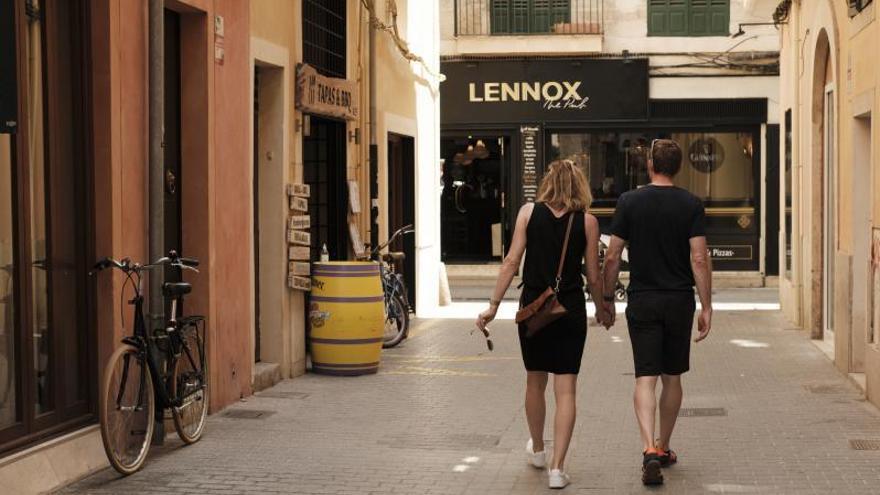 La lucha contra las viviendas vacacionales en el casco antiguo se ha convertido en objetivo prioritario. | DM