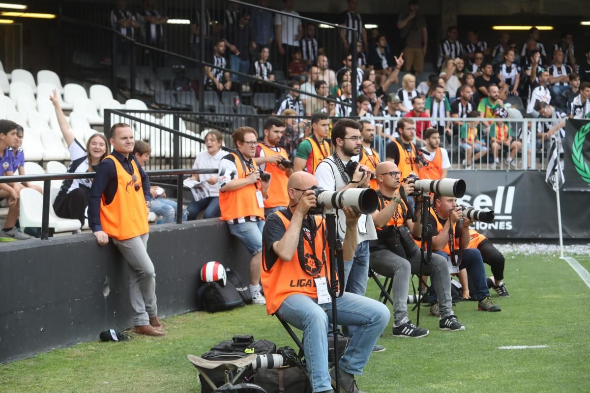 Búscate en las fotos de la 'fiesta' de Castalia