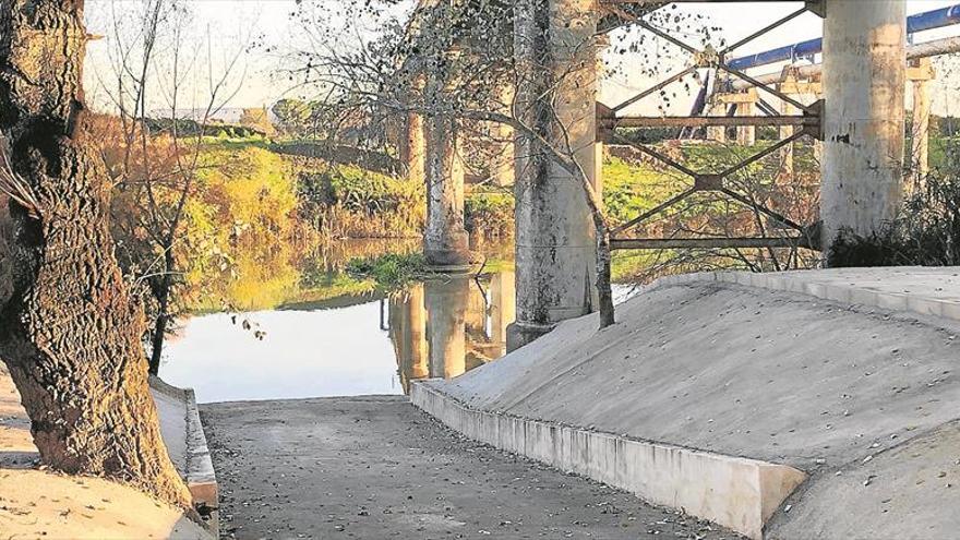 El Ayuntamiento instalará un pantalán en el embarcadero del Guadalquivir