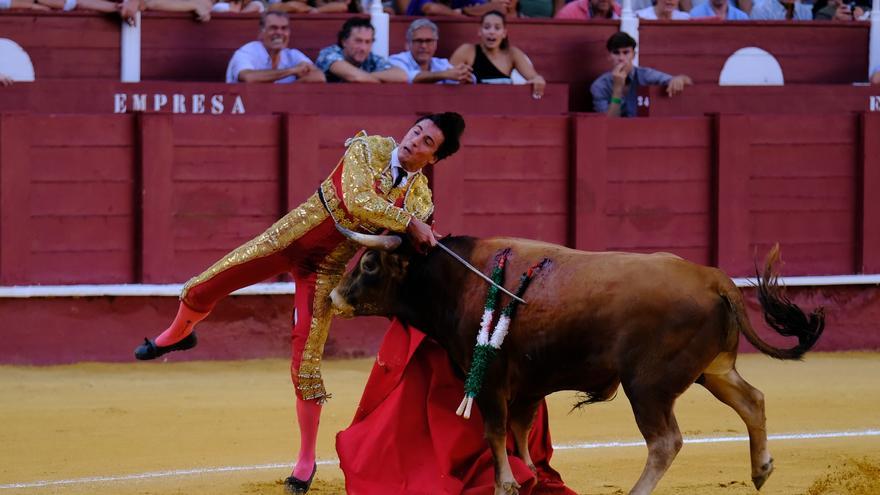 Simón Andreu gana el Certamen de Escuelas de La Malagueta y volverá con picadores en 2024