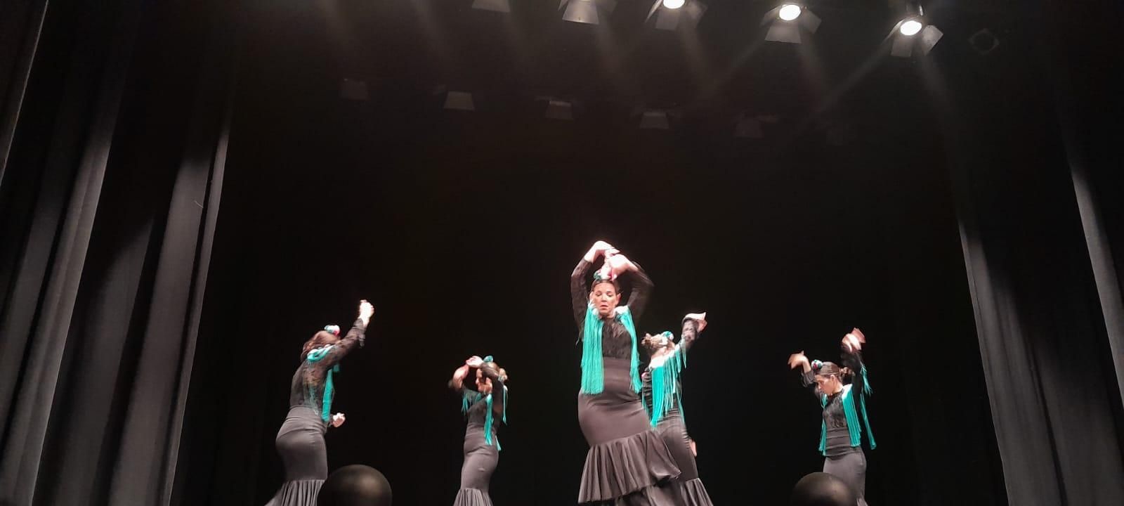 GALERÍA | Gala de baile para celebrar el fin de curso de la Asociación "Flamenco y Compás de Toro"