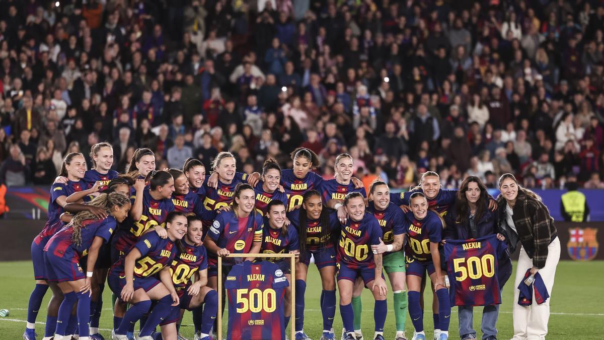 Alexia Putellas Segura of FC Barcelona celebrates her 500th appearance for the club during the UEFA Women’s Champions League 2025/26 Quarter-finals second Leg, football match played between FC Barcelona and Real Madrid CF at the Spotify Camp Nou stadium on April 02, 2026 in Barcelona, Spain. AFP7 02/04/2026 ONLY FOR USE IN SPAIN. Javier Borrego / AFP7 / Europa Press;2026;SPORT;ZSPORT;SOCCER;ZSOCCER;FC Barcelona v Real Madrid CF - UEFA Women’s Champions League 2025/26 Quarter-finals second Leg;