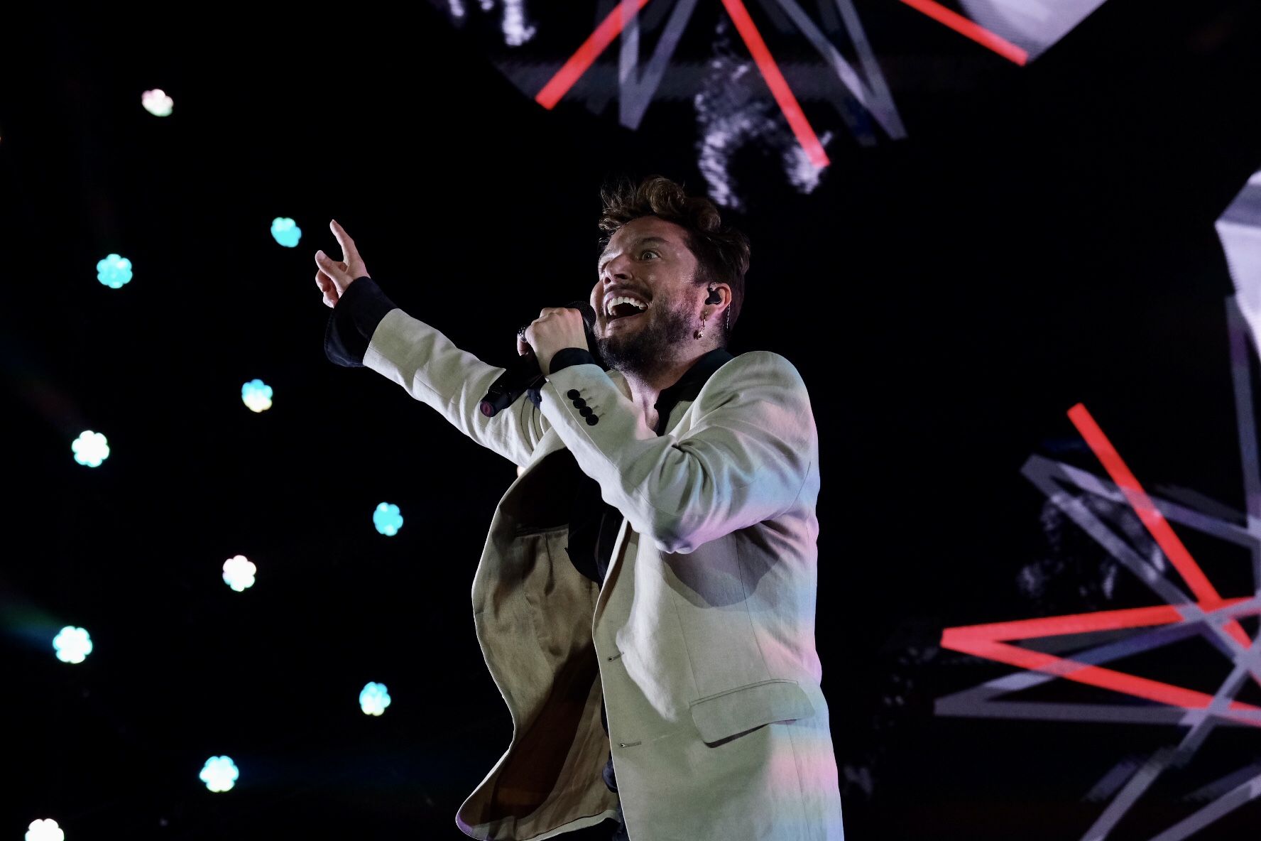 Concierto de Manu Carrasco en el estadio de Atletismo de Málaga