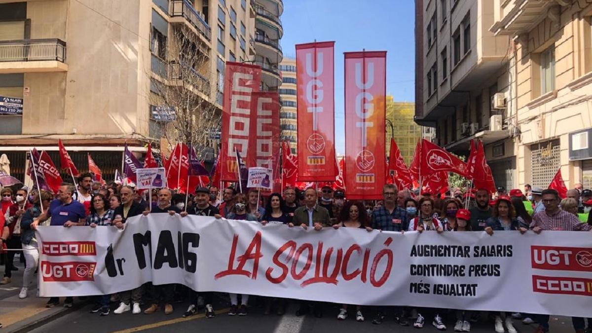 Manifestación del 1 de mayo en València, hoy, nada más salir de San Agustín.