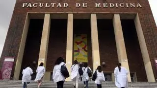 El Gobierno central autoriza la financiación de 20 plazas más de Medicina en la Región