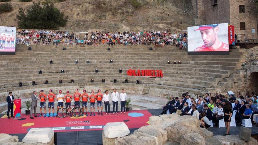 La Vuelta se viste de gala en el Teatro Romano de Málaga