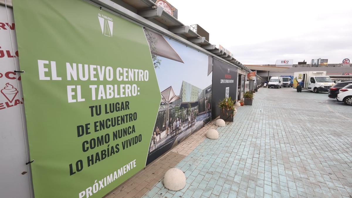 El centro de ocio cuenta con varios locales de restauración y con salas de cine.