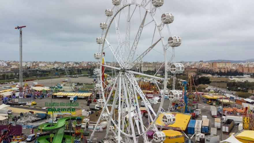 Die „noria“ auf der Fira del Ram in Palma, die wieder bis April ihre Runden dreht.  | FOTO: PERE JOAN OLIVER