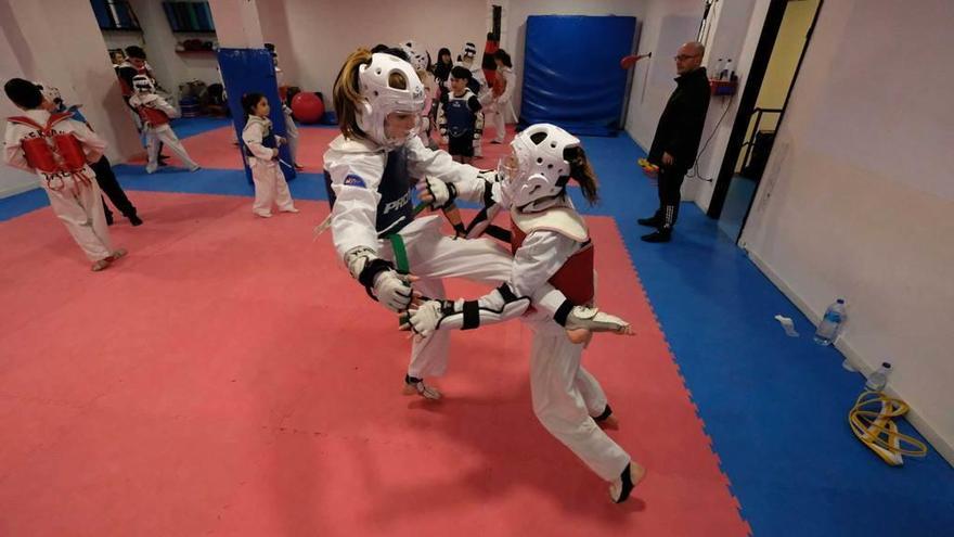 Un entrenamiento de taekwondo del Taemi.