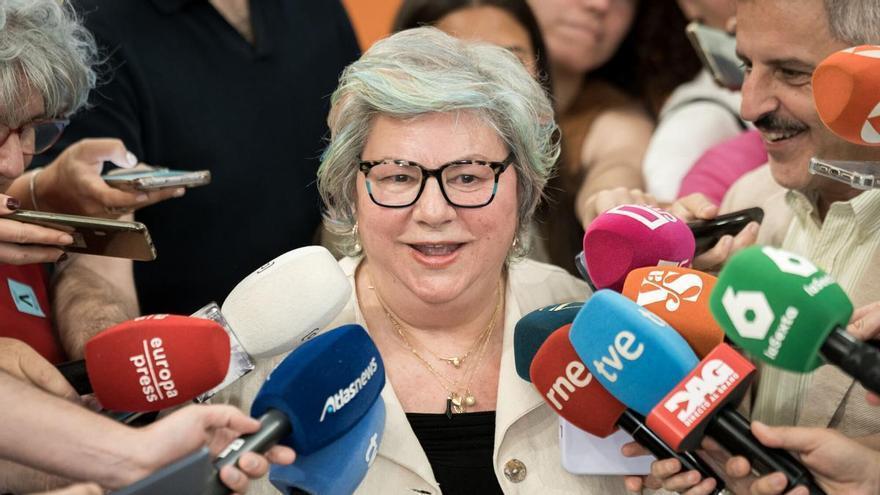 Igualdad homenajea a Dolores Vázquez, 25 años después de su condena: 