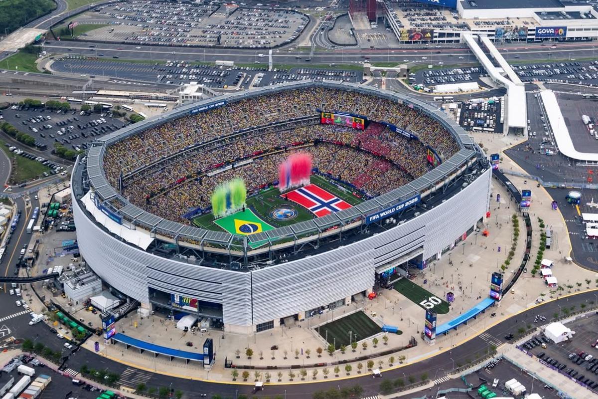El MetLife Stadium antes del partido entre Brasil y Noruega