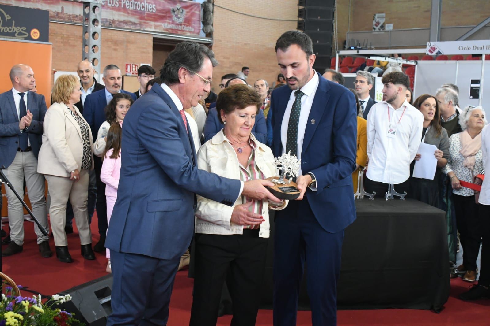 José Alcobendas, de Villanueva de Córdoba, gana el concurso nacional de cortadores de jamón
