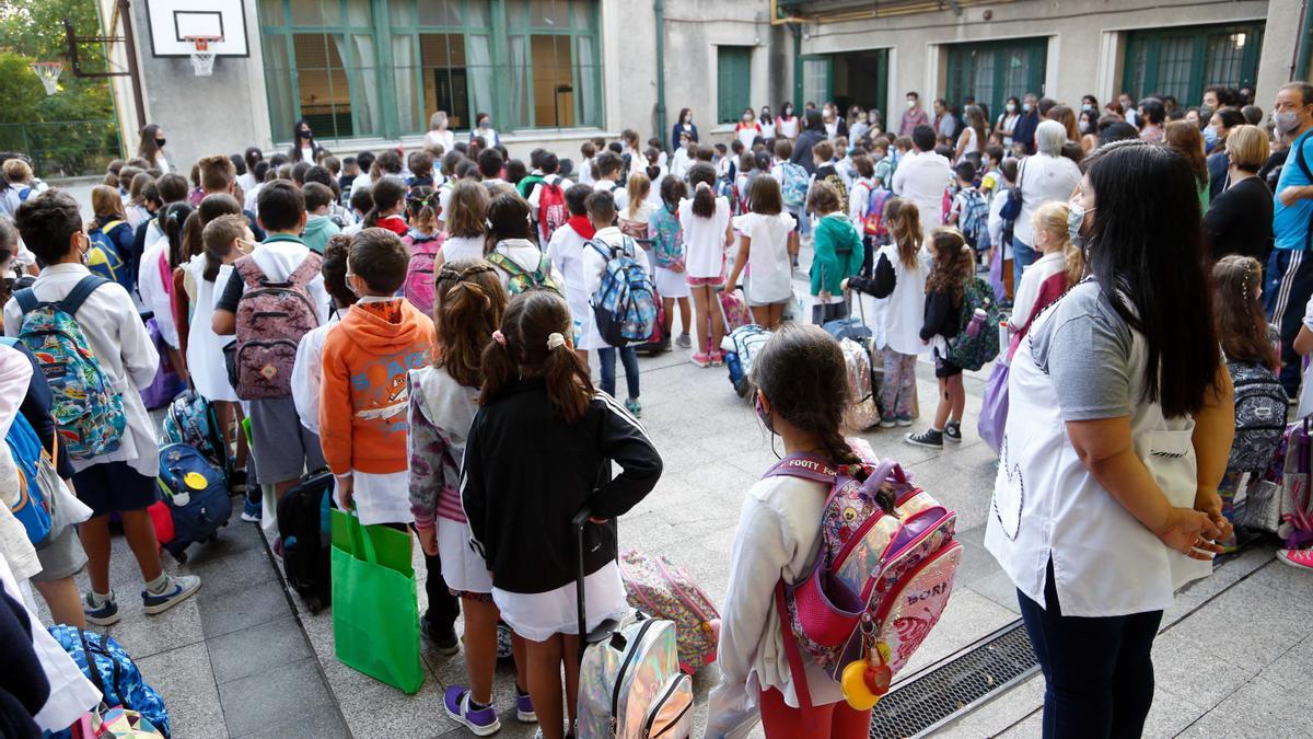 Un grupo de niños en una escuela de Buenos Aires.