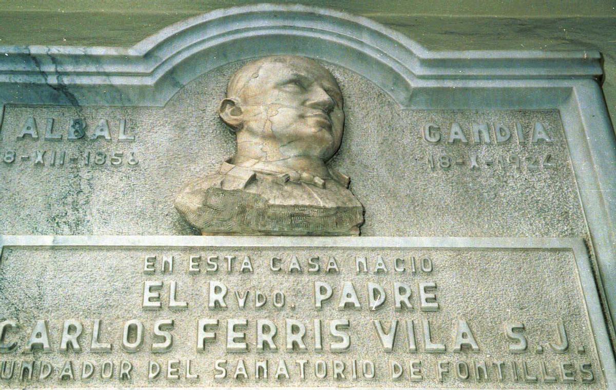 Placa situada en la casa natalicia de Carlos ferrís, en el municipio de Albal.