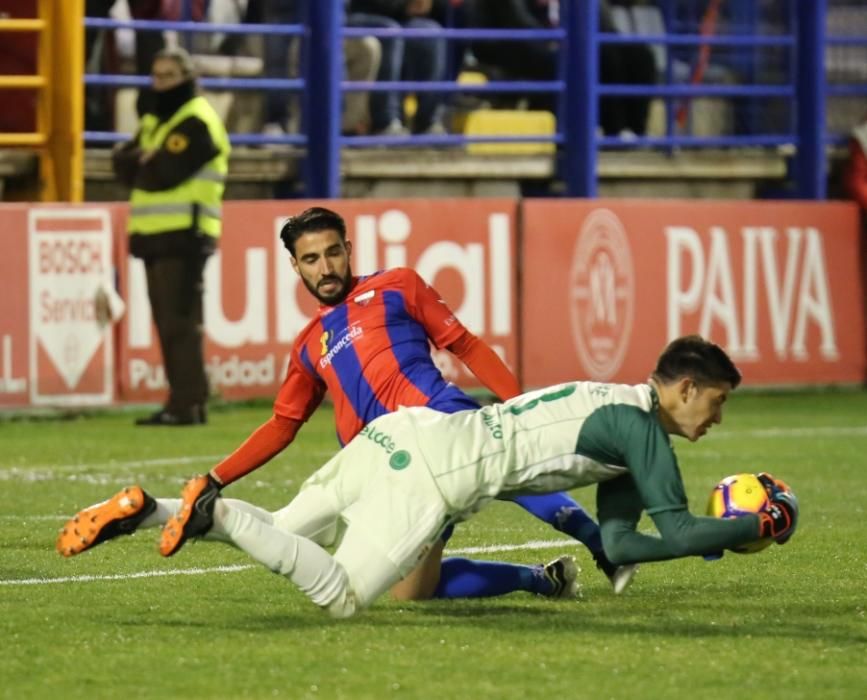 El Extremadura 0 Real Oviedo 2 en imágenes