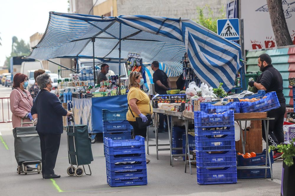 Sólo alimentación y productos de primera necesidad