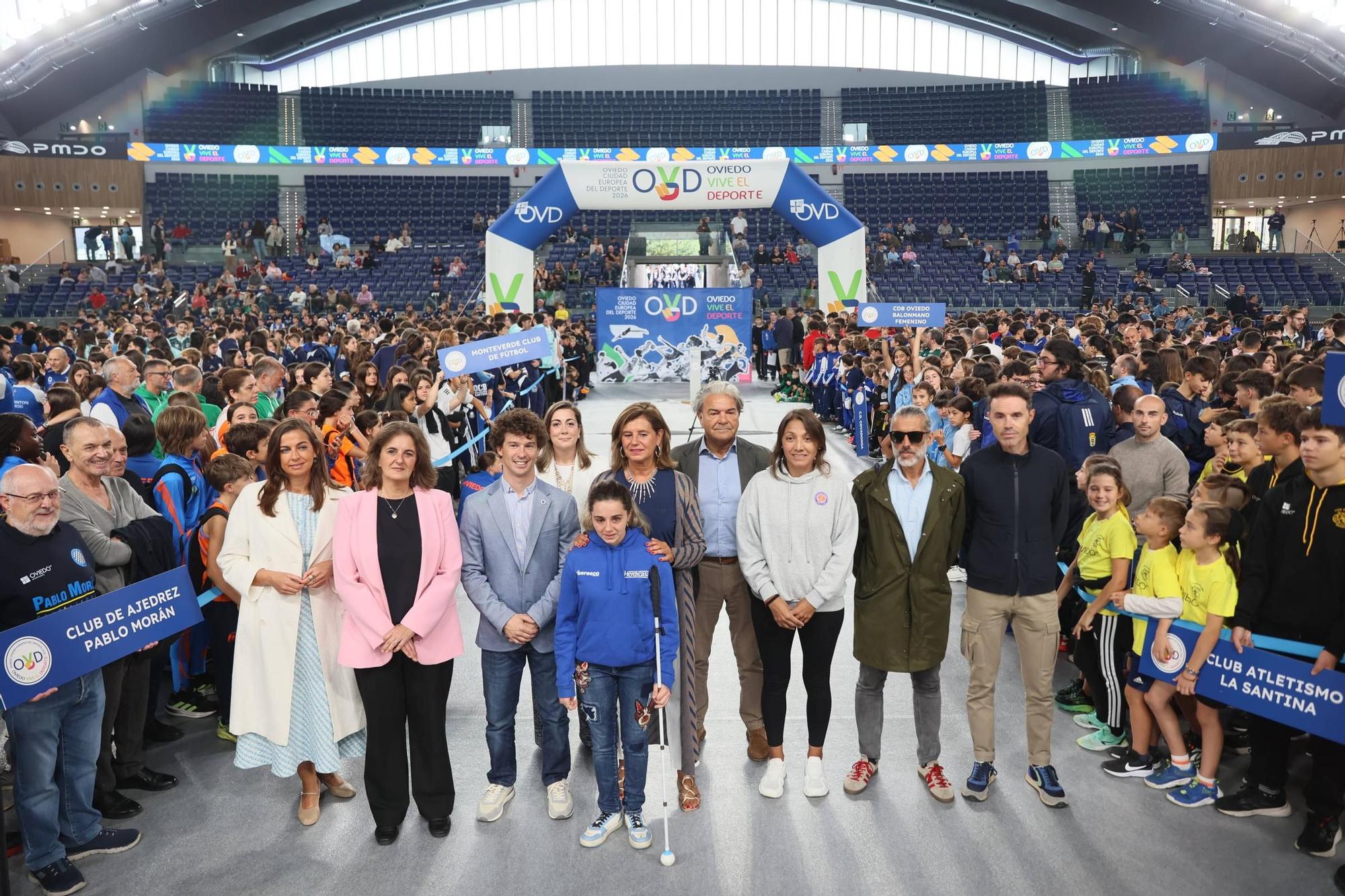 EN IMÁGENES: El encuentro de 50 clubs de Oviedo en el Palacio de los Deportes