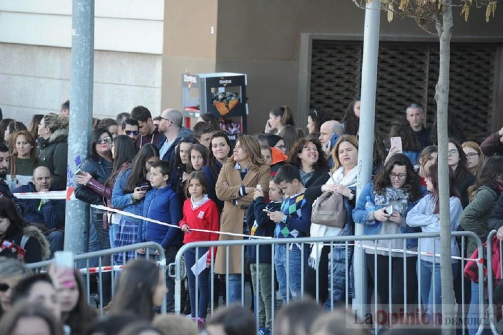 Firma de discos de Aitana en Murcia