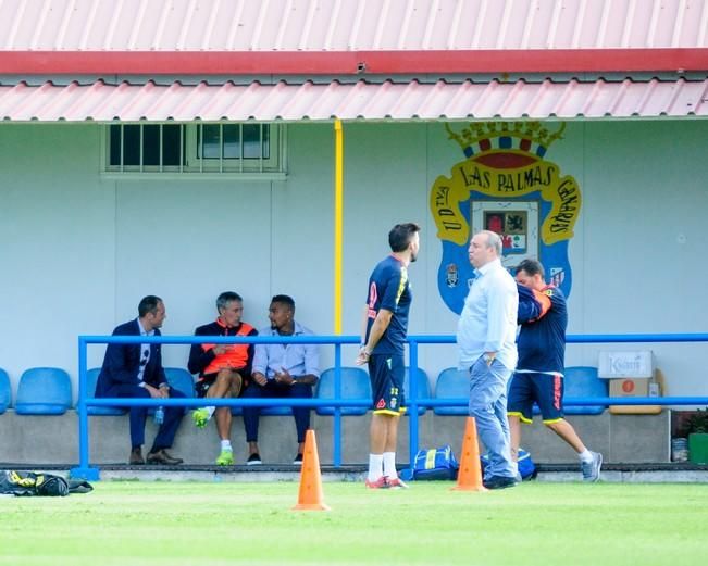 Entrenamiento de la UD Las Palmas en Barranco ...