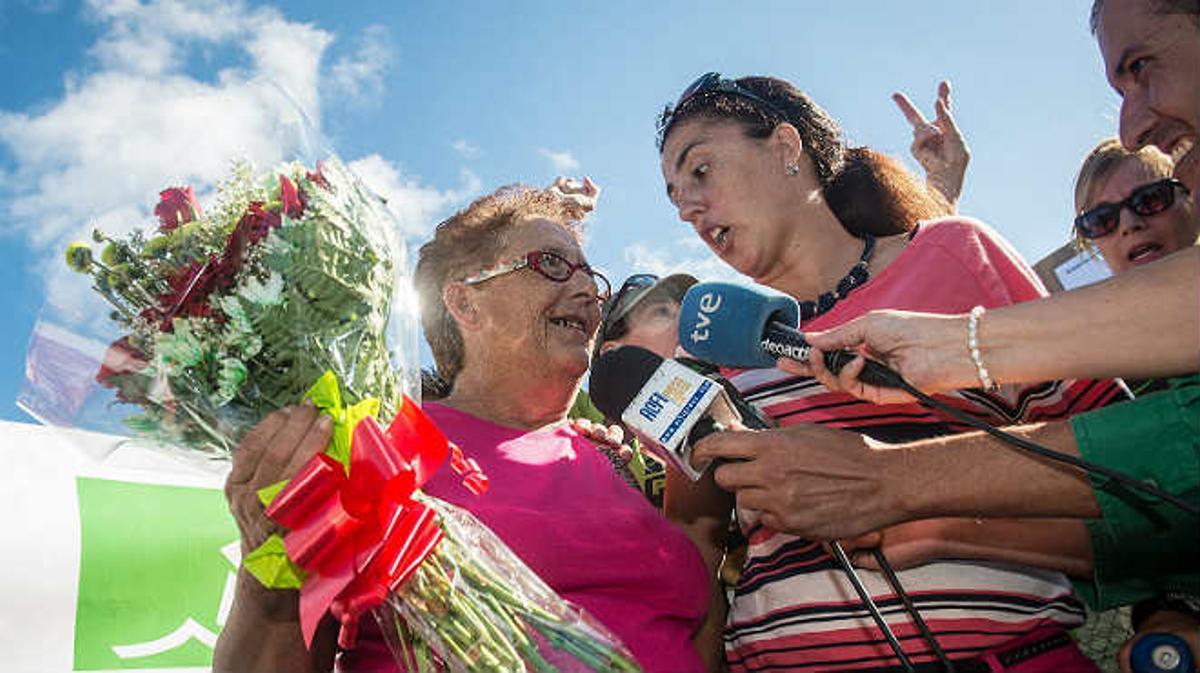 Josefa surt de la presó de Tahíche (Lanzarote).