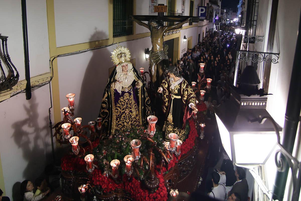 La salida del Cristo de las Penas y Nuestra Señora Madre de los Desamparados, en imágenes