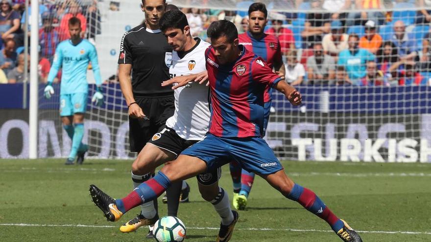 El Levante UD pone a la venta las entradas para el derbi.