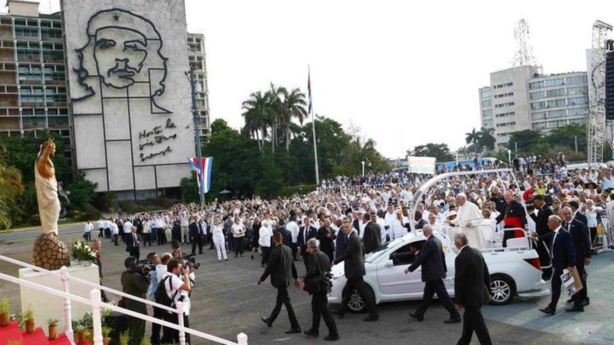 Multitudinaria misa del Papa en la Plaza de la Revolución de La Habana