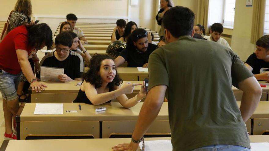Examen de la convocatoria extraordinaria de la PAU del pasado año. | A. B. (ARCHIVO)