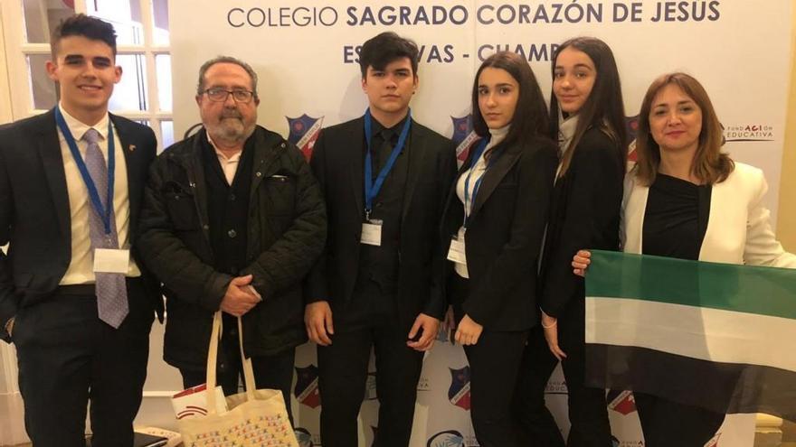 Adrián Granado, del IES Santa Eulalia, gana el tercer premio en el Torneo Nacional de Oratoria