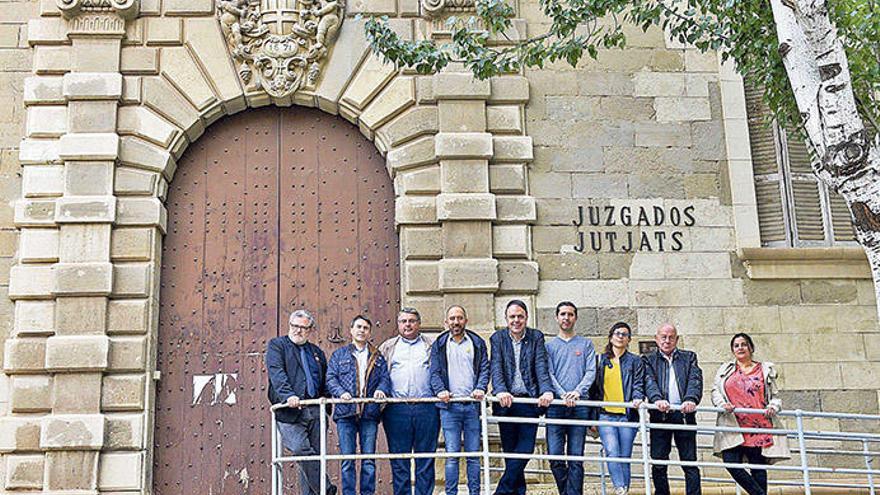 González (PSC),  Rojo (Cs), Comas (PP), Aloy (ERC), Junyent (JxM), Olivé (Primàries Manresa), Alegre (Fem Manresa), Plaza (Podem Manresa) i Querol (Manresa en Comú)