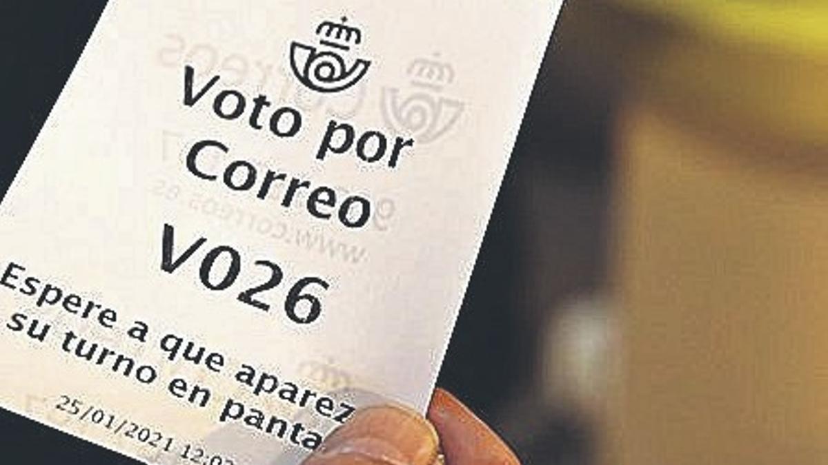 Ticket para ser atendido en Correos para votar por correo