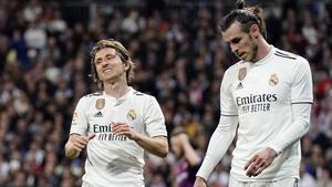 Modric y Bale se lamentan en el partido disputado en el Bernabéu.