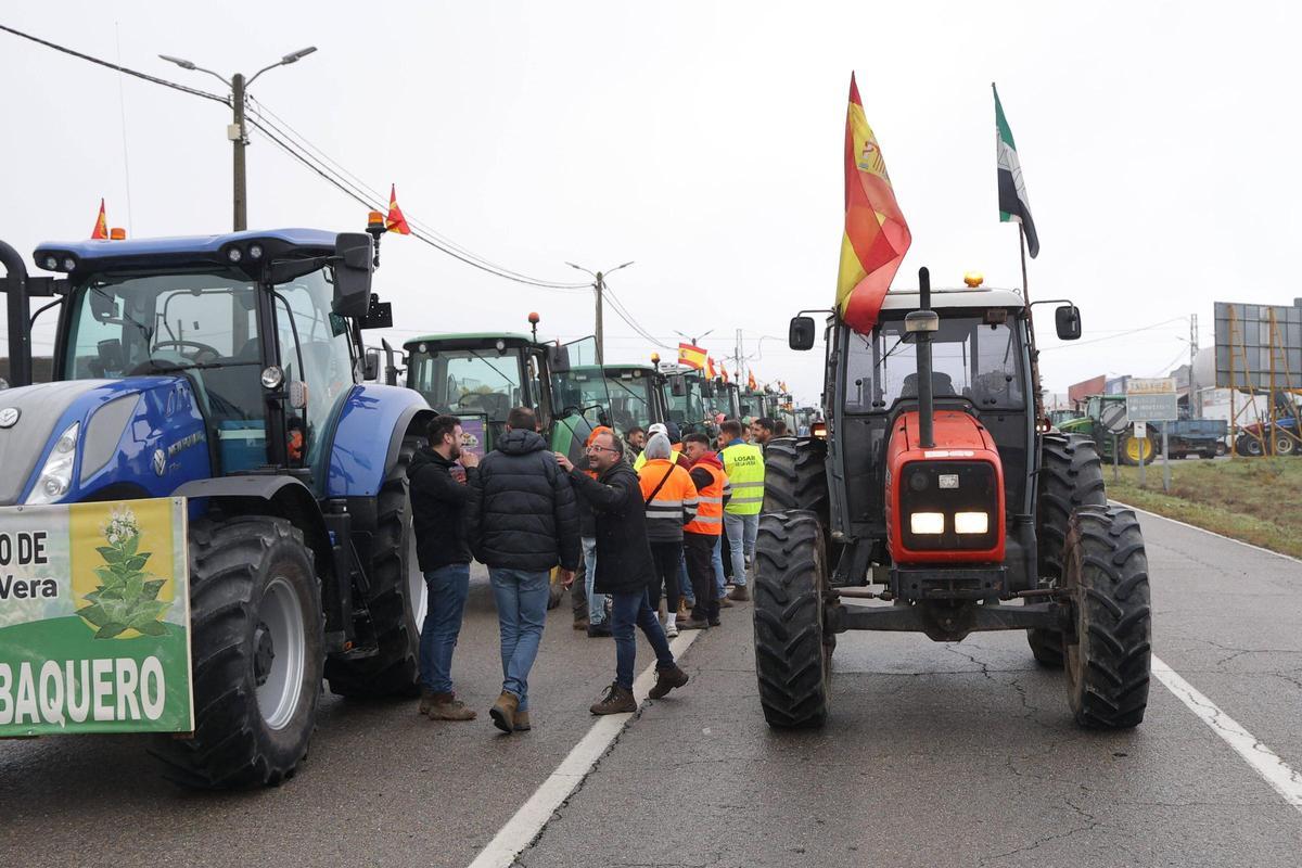 Tractorada en Talayuela, el pasado viernes.