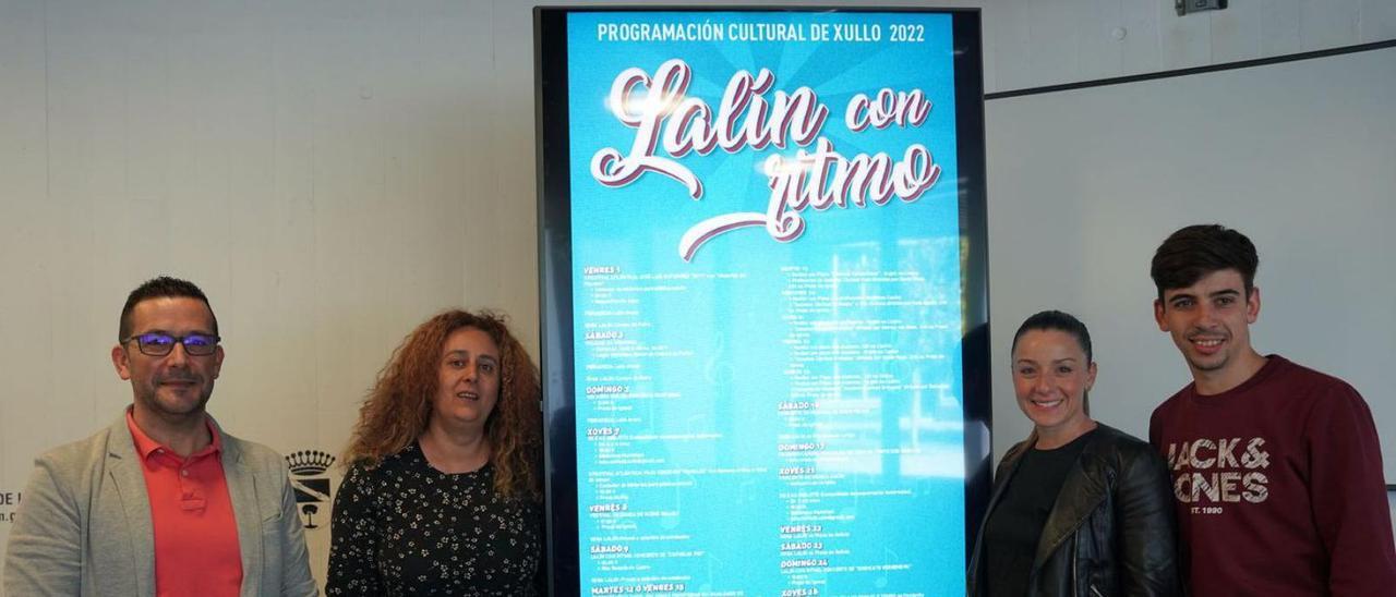 José Bugallo, Marta Brea, Begoña Blanco y Avelino Souto, ayer, en la sala de prensa del Concello. |