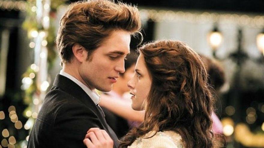 Bella Swan y Edward Cullen, en &#039;Crepúsculo&#039;