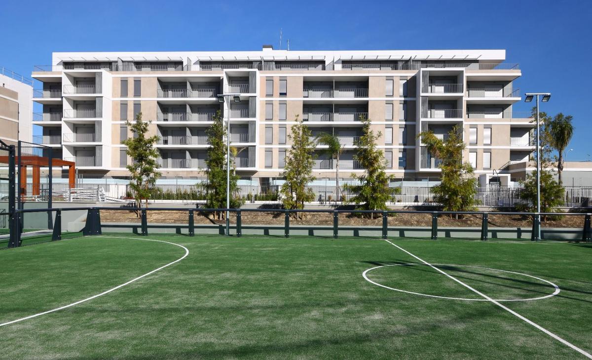 Pista deportiva incluida en uno de estos residenciales de Aedas Homes