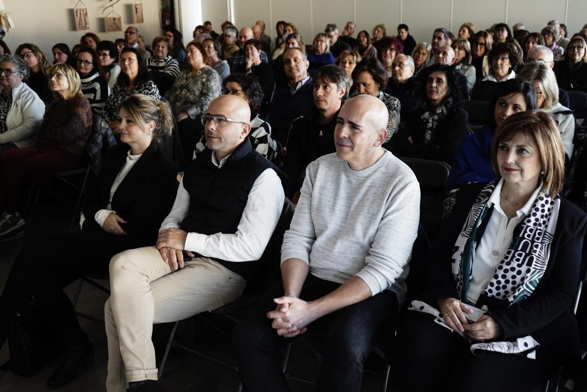 Un moment de l'acte d'homenatge a les persones jubilades
