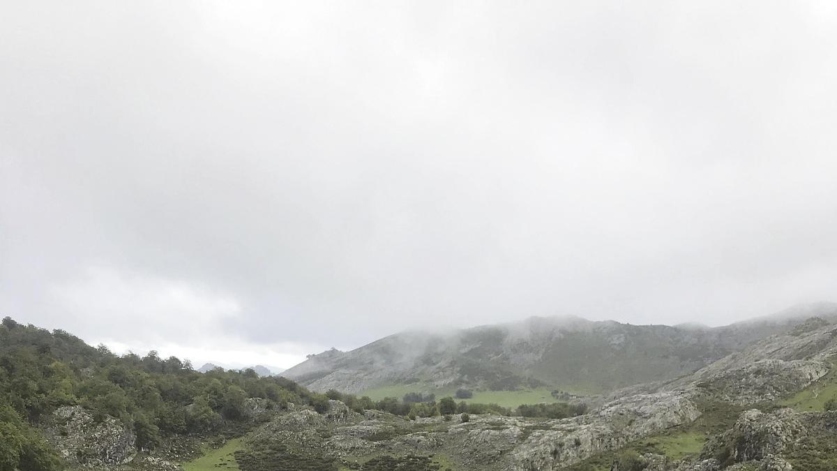 La lluvia hace &quot;reaparecer&quot; el tercer lago