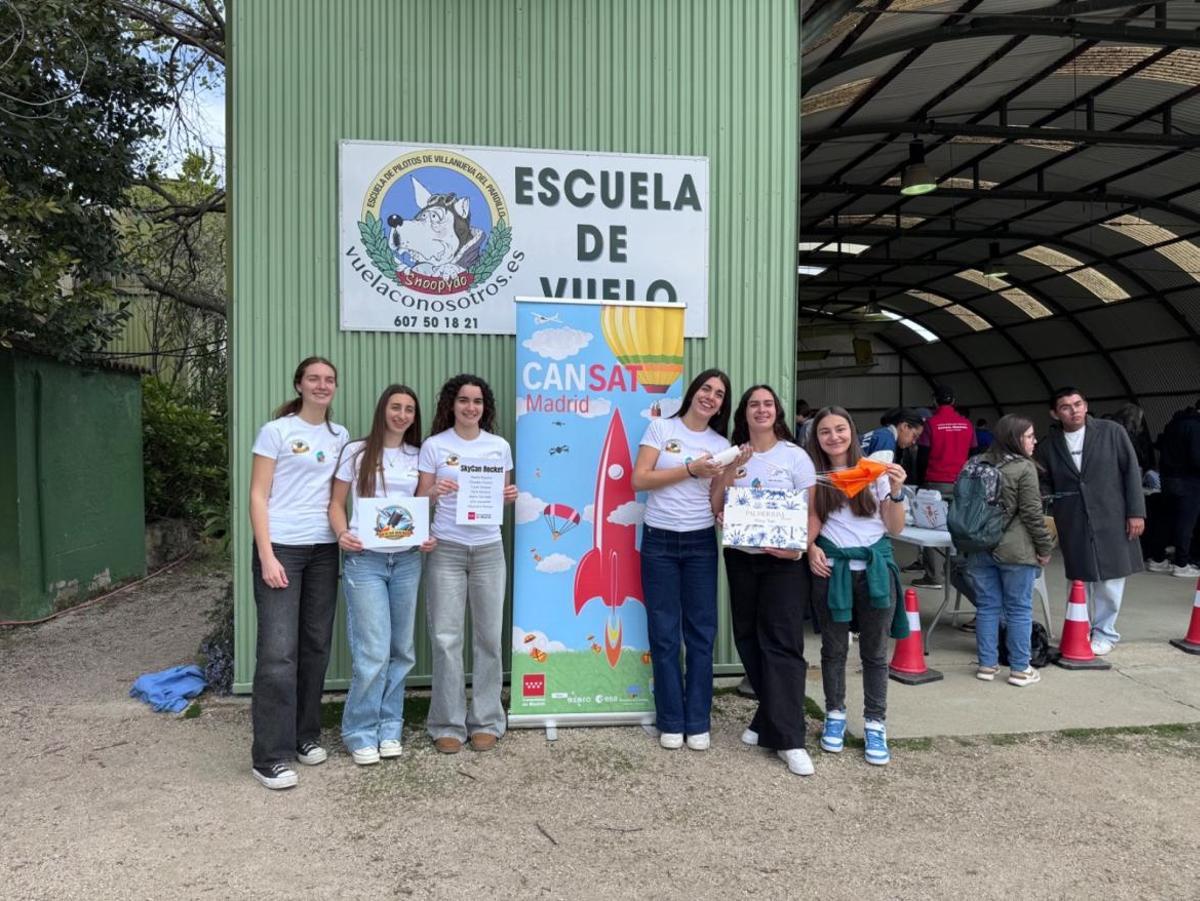 La Comunidad de Madrid reúne a más de 400 alumnos en la V competición de minisatélites CanSat.