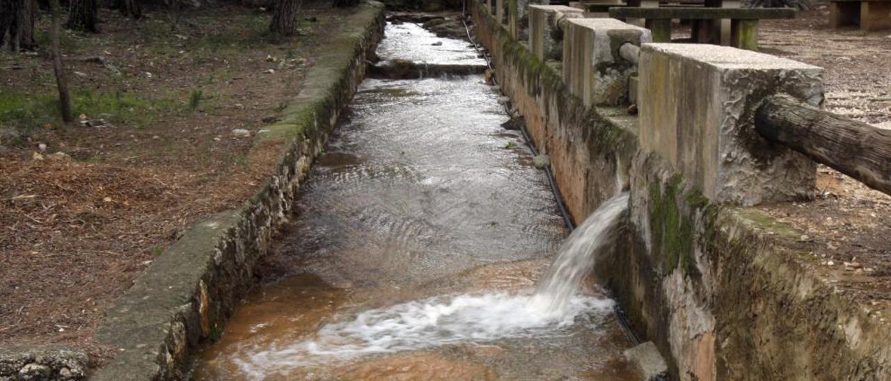 La lluvia reactiva manantiales agotados hace años