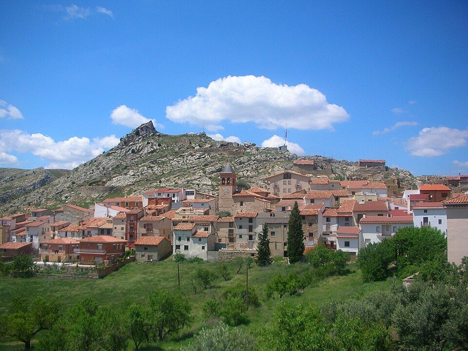 El pueblo de Gargallo, rodeado de paisajes de gran belleza, es un muy buen ejemplo de la arquitectura rural