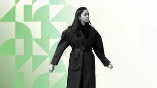 Shivon Zili, la mujer eléctrica
