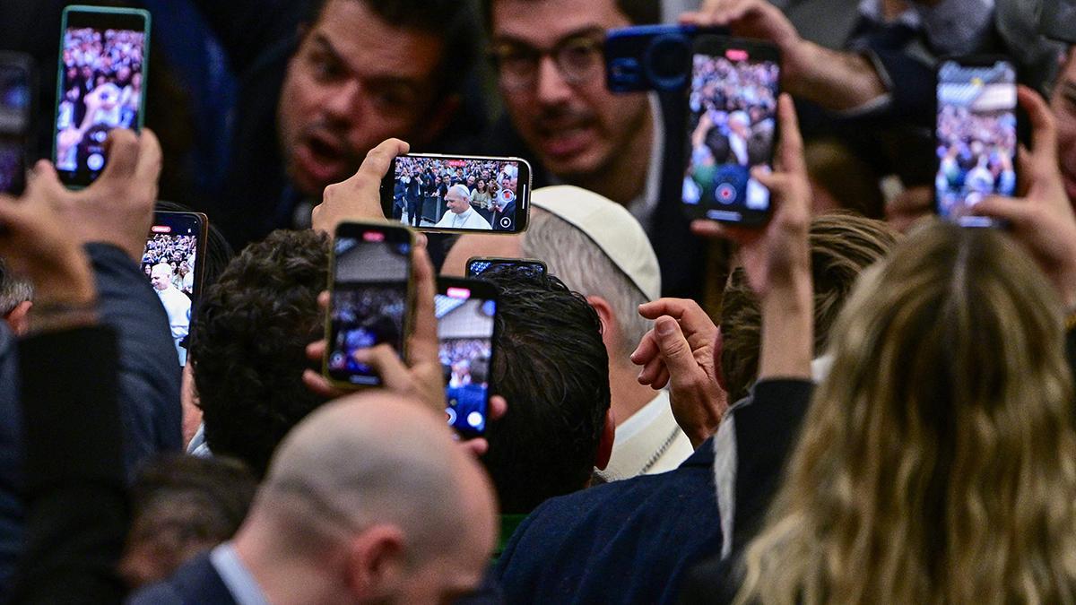 El papa León XIV se reúne con los periodistas en El Vaticano El papa León XIV se reúne con los periodistas en El Vaticano