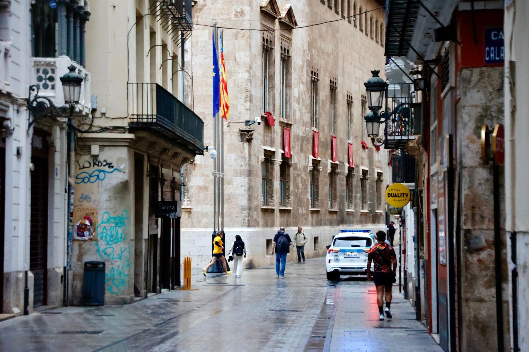 Los alrededores del Palau de la Generalitat en este 9 d'Octubre