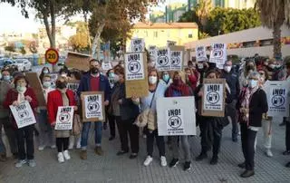 Vecinos de La Pelusa protestan por la nueva gasolinera