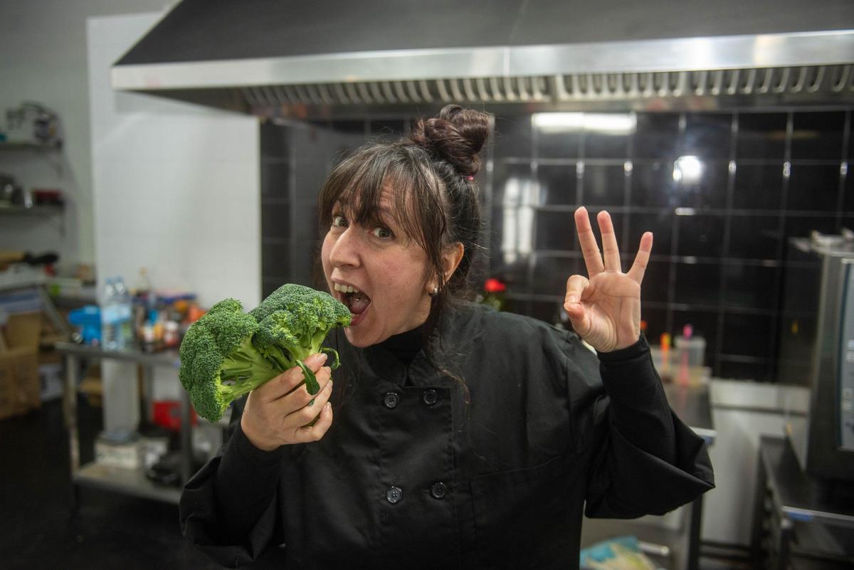 María José Tercero en el obrador de La Cuchara Veggie