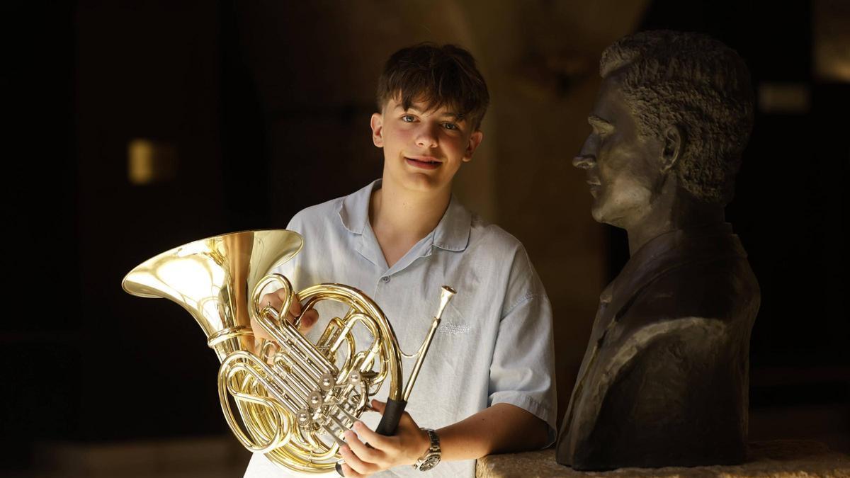 Nicolás Moen el joven asturiano que sueña con ser músico y que pasará el verano en una prestigiosa escuela de Estados Unidos: "Es una gran oportunidad"