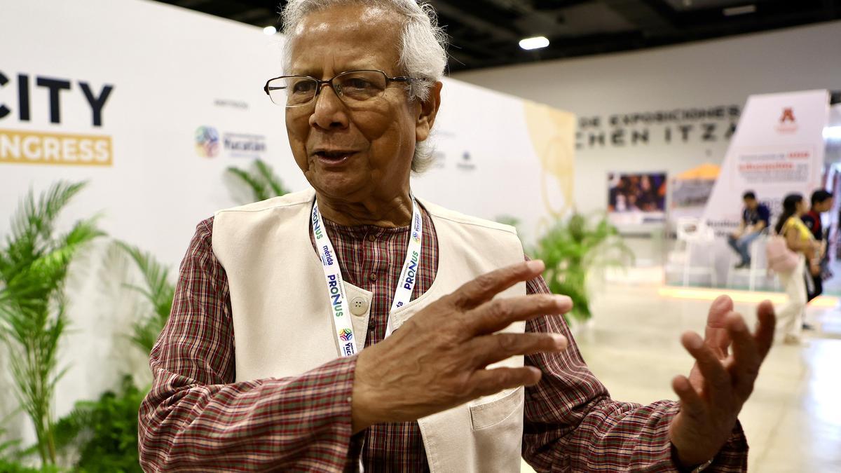 El presidente de Bangladés nombra al nobel Muhammad Yunus como líder del Gobierno interino