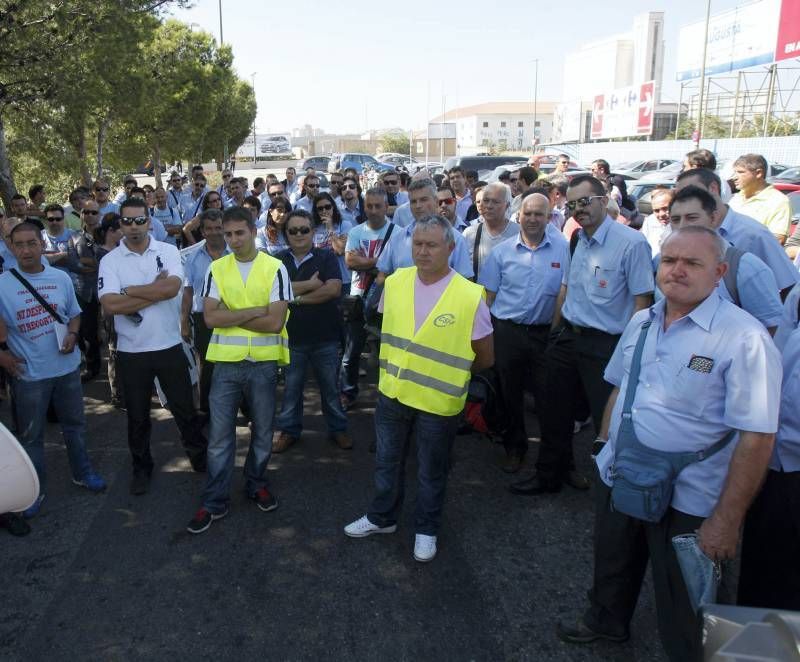 Fotogalería: Comienza la huelga del bus